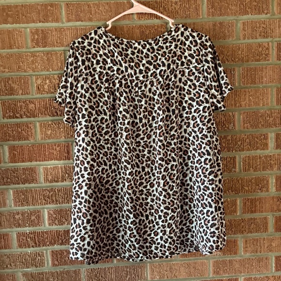 Torrid Leopard Print Flowy Popover Blouse Size 12 - Picture 4 of 4